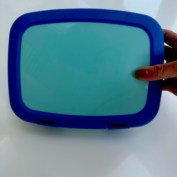 Bentgo Kids Bento Lunch Box - Picture 2 of 7